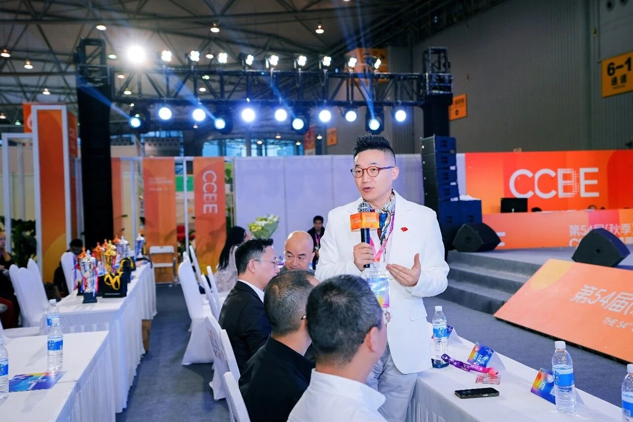 杨跃武（阿杰）受邀到场，分享国际赛场执裁经历